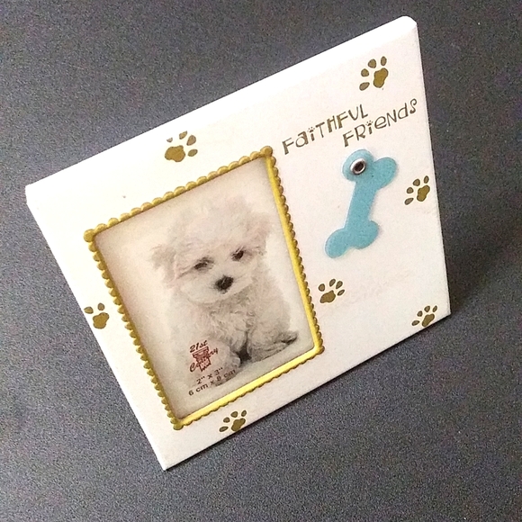 White Metal Photo Frame For Your Pets Picture - Picture 3 of 17